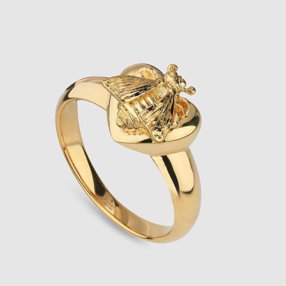 Gucci Jewelry - 18 k ring size 6 3/4 Gucci Jewelry - 18 k ring size 6 3/4